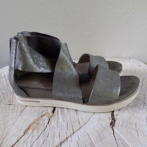 Eileen Fisher Platinum Strappy Platform Sandals- Size 10